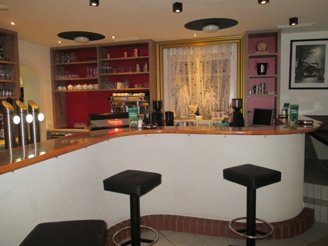 Cafe Pub